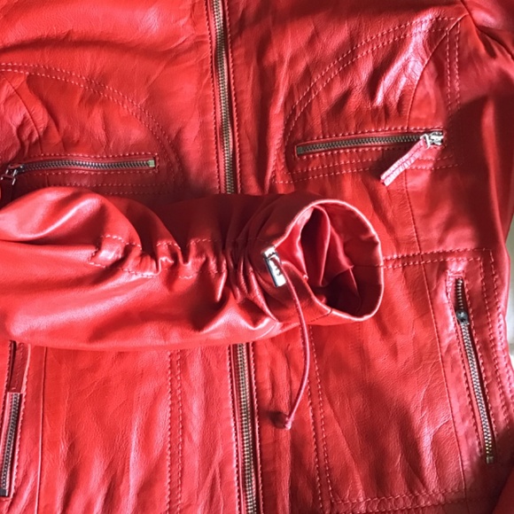 BOD & CHRISTENSEN LIGHTWEIGHT CLASSIC RED LEATHER ZIP UP JACKET IN XS - Picture 4 of 15